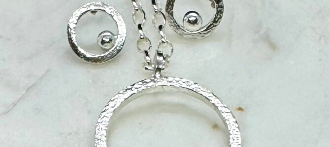 Deborah Scott Holston and Dianne Scott Harris